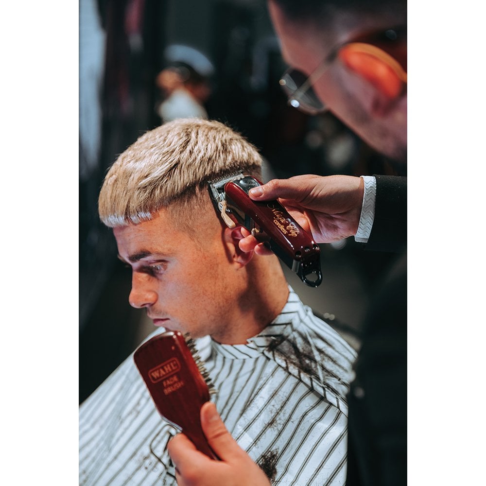 Wahl Professional Magic Clip Cordless Clipper Hair Trimmer